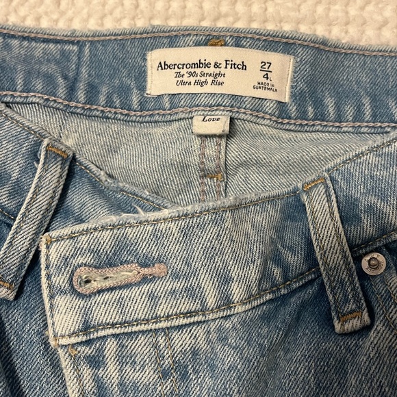 Abercrombie jeans - Picture 2 of 3